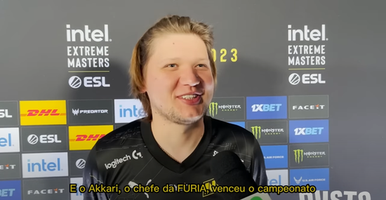 通过他的管 通过他的管