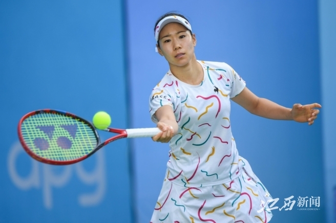 冰壶运动的 冰壶运动的